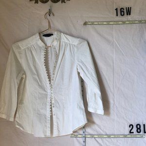 BCBG MAXAZRIA White covered button down blouse